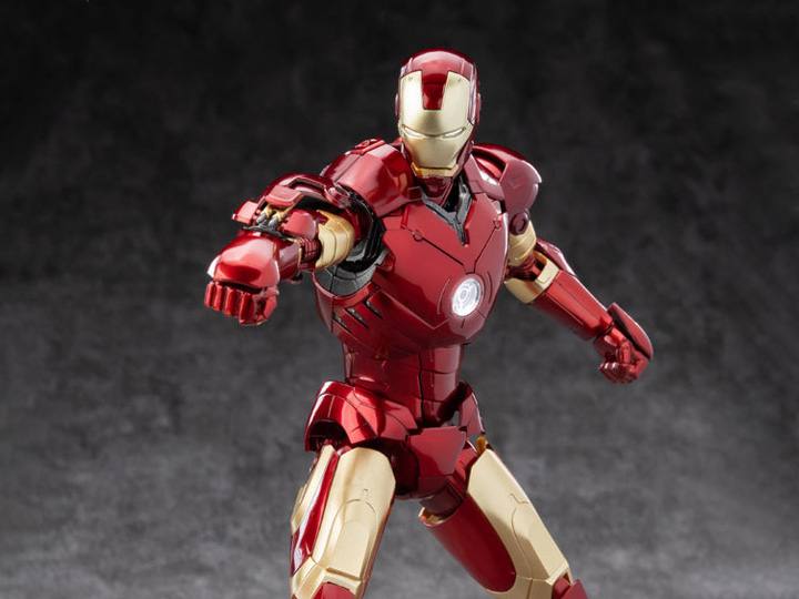 Iron Man Mark Iii (Deluxe Ver.) 1/9 Scale Model Kit