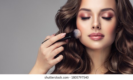 4,506,956 Makeup Images, Stock Photos & Vectors | Shutterstock