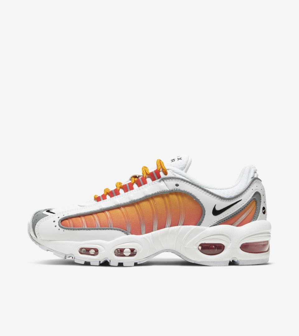Women'S Air Max Tailwind '99 'University Gold/Habanero Red' Release Date.  Nike Snkrs Vn