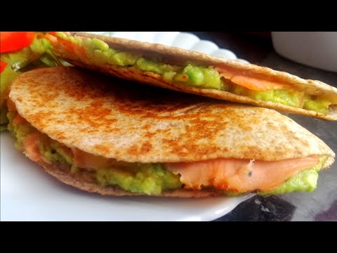 Healthy Avocado Salmon Wrap | Quick and Easy Recipes | 15-minute recipes